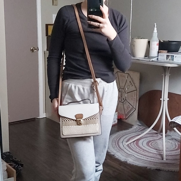 Tan purse, Aldo/Spring - Picture 6 of 6